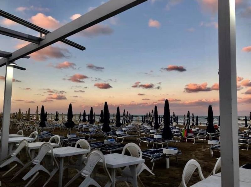 Chalet Pizzaccia On The Beach - Grottammare