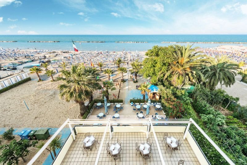 Spiaggia Hotel Nettuno & Poseidon - 2