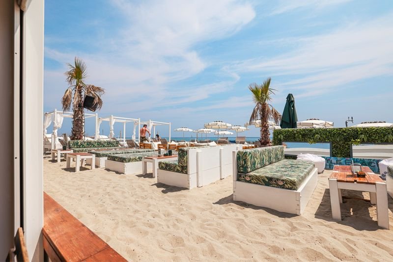 Turtle Beach Club - 2