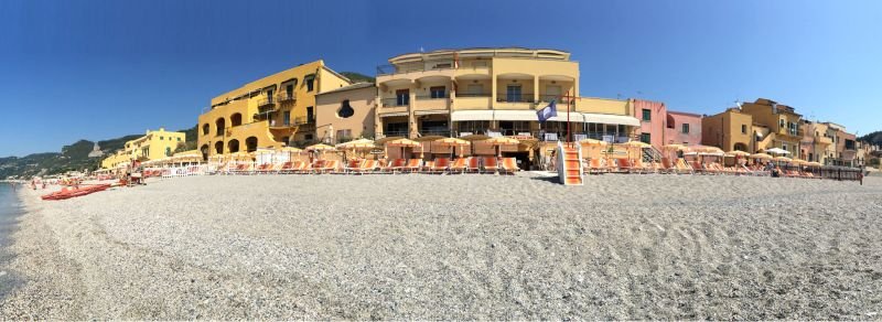 Bagni Al Saraceno - Varigotti