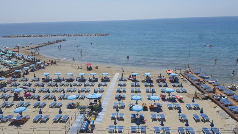 Bagni Scarone - Diano Marina