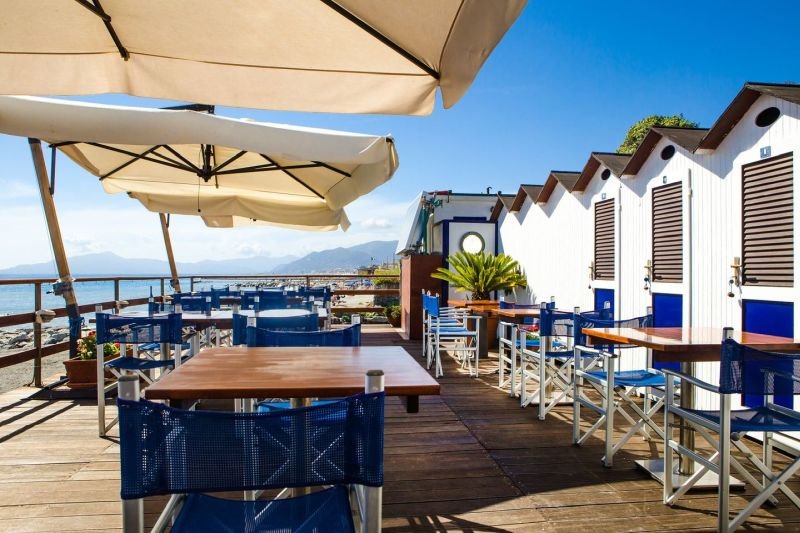 Mignon Beach & Restaurant - 4