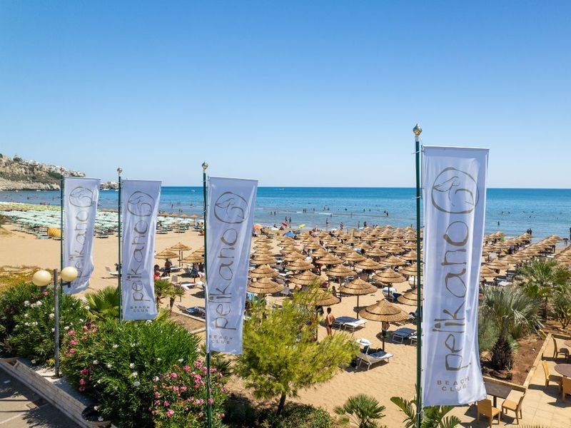 Pelikano Restaurant & Beach Club - 3