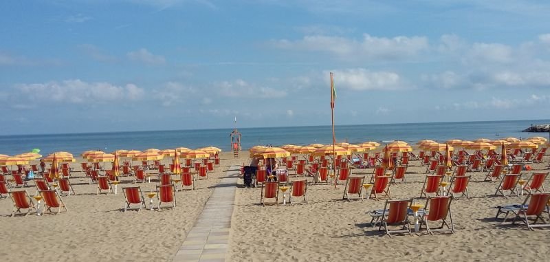 Golden Beach Bar - 3