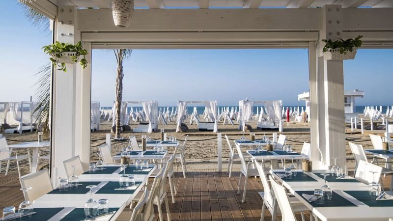 Summer White Beach - 4