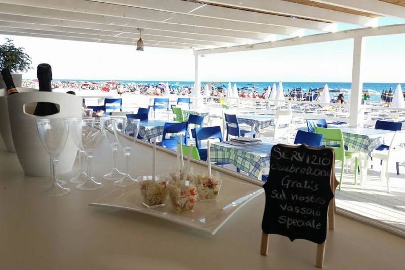 Hyencos Beach Club - 2