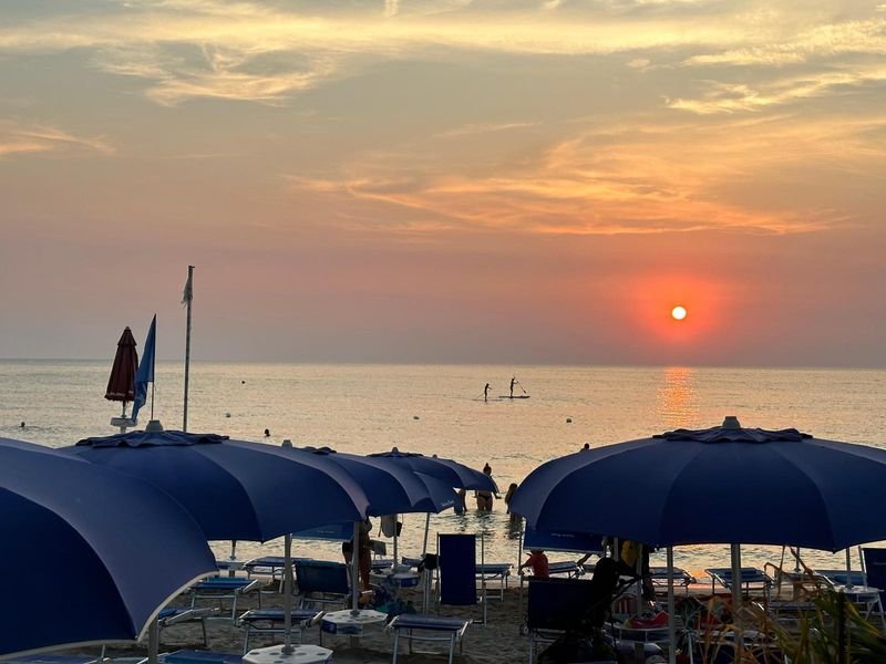 Holiday Beach Club - 3