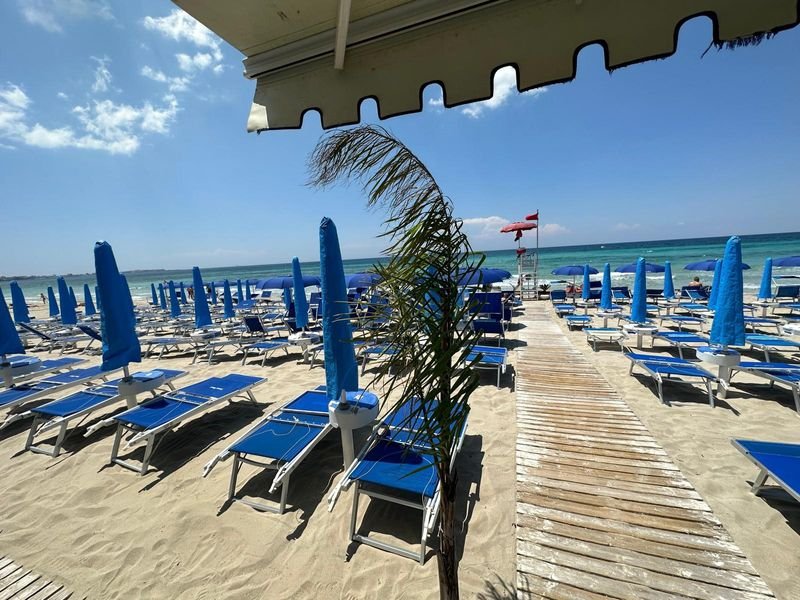 Holiday Beach Club - 5