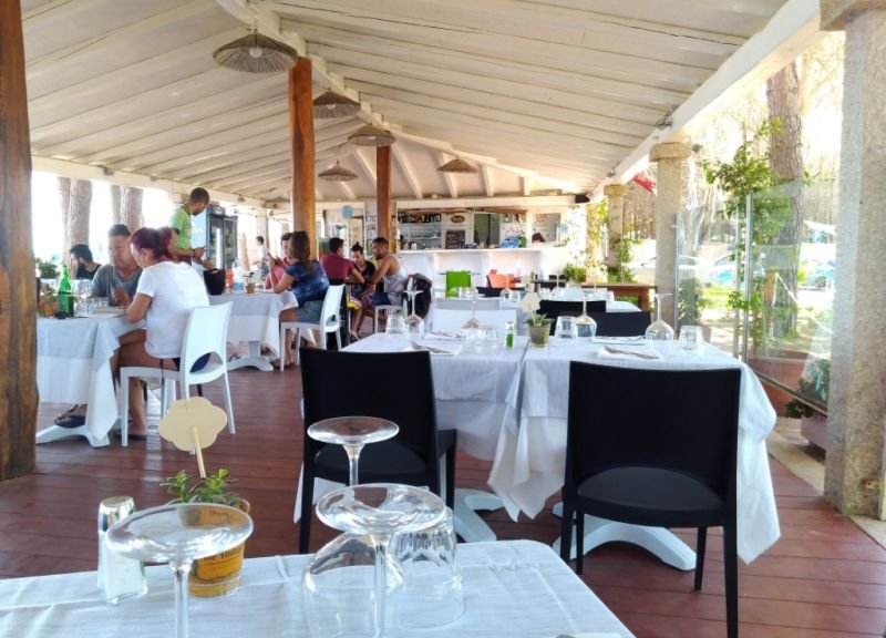Flamingo Beach Bar - 5