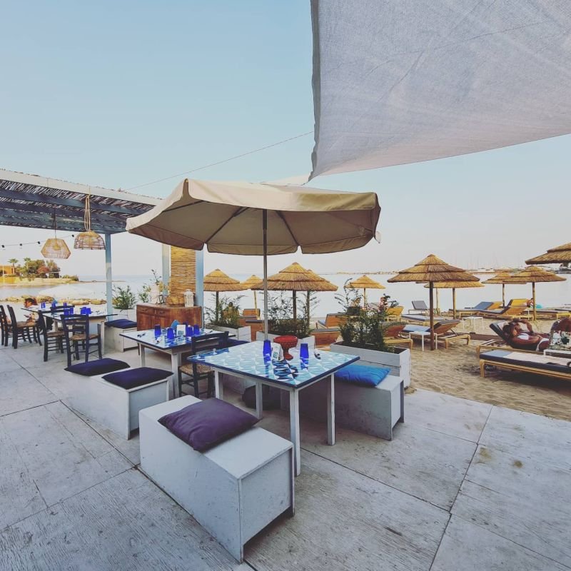 Blasè Beach Club - 2