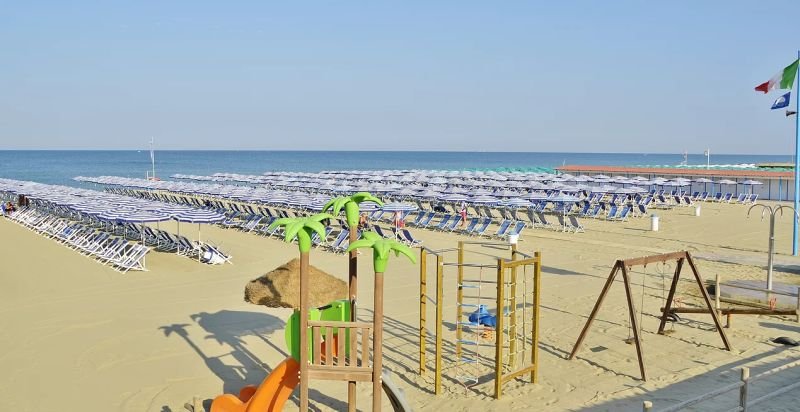 Bagno Tirrenia - Tirrenia