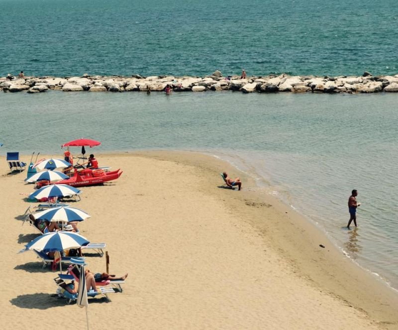 Baia Della Ghiaia - 3