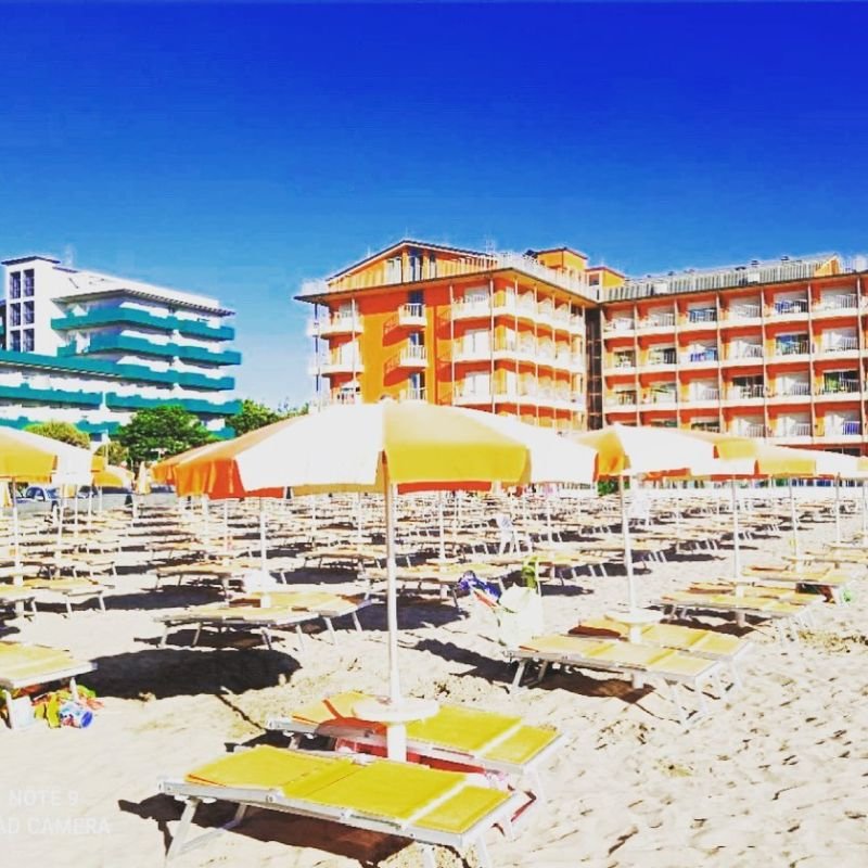 Hotel Adria Beach - 3