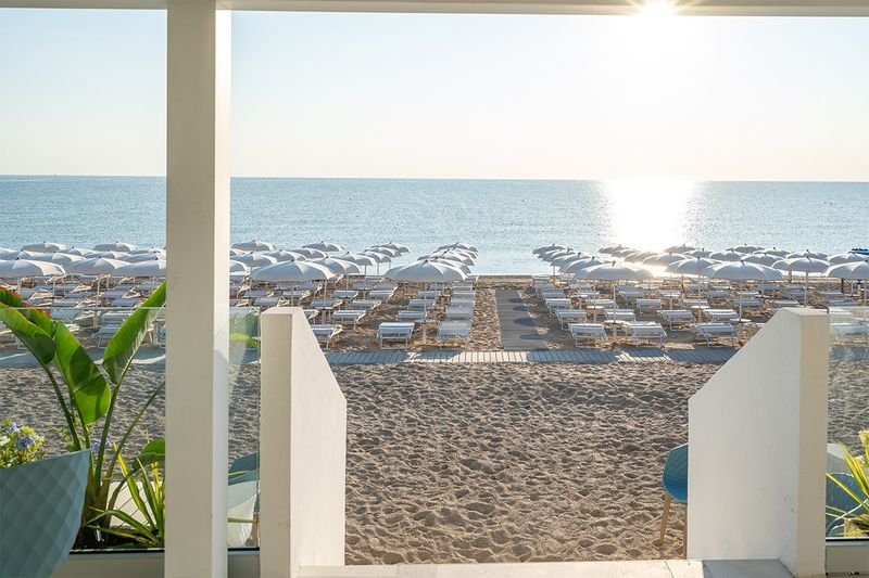 White Beach Club - 2