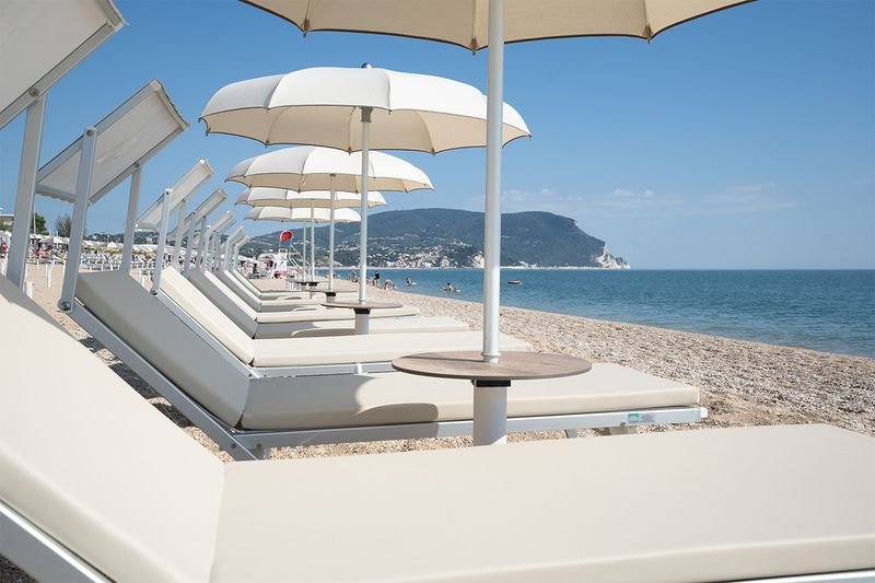 White Beach Club - 3