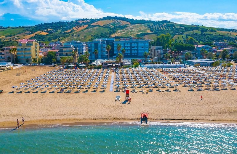 Bellavistamare Beach Club - 1