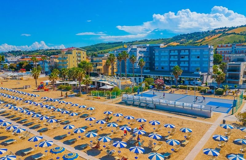 Bellavistamare Beach Club - 4
