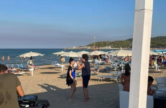 Arvini Beach Club - 3