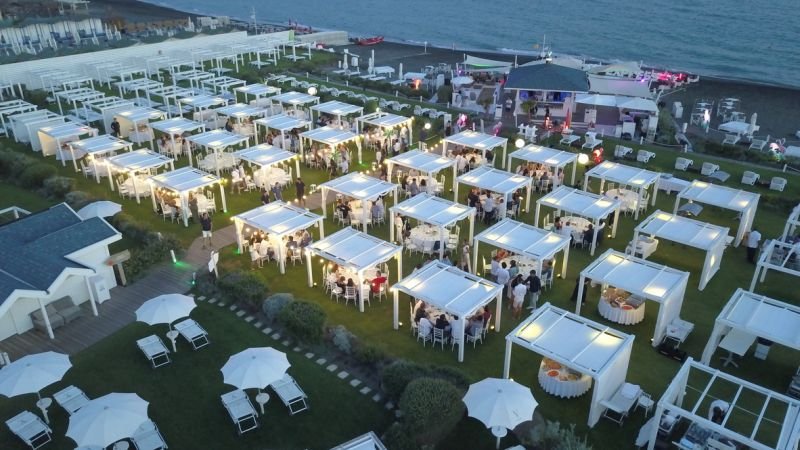 V Lounge Beach - 4