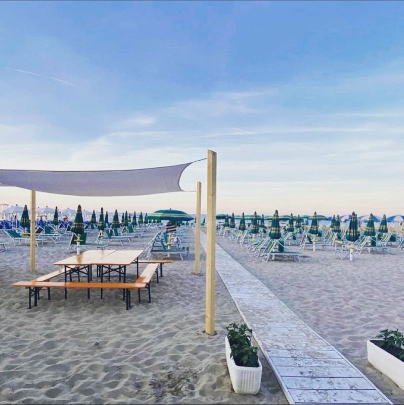 Batoro’s Beach 66 - 4