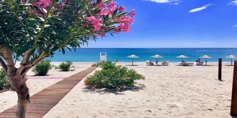El Chiringuito Beach - Davoli
