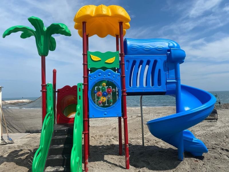Area 71 Beach - 4