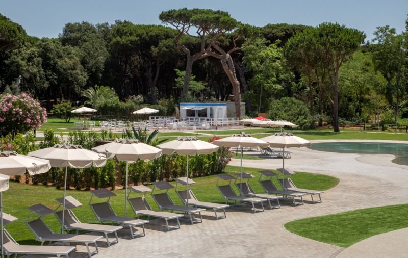 Parco della Gallinara Beach