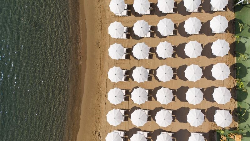 Billionaire Beach Club - 3