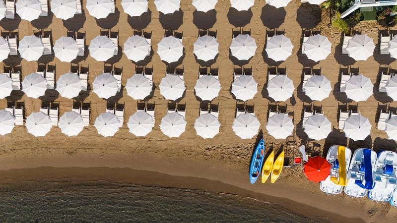 Billionaire Beach Club - 5