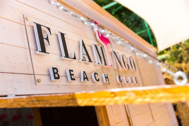 Flamingo Beach Club - 4