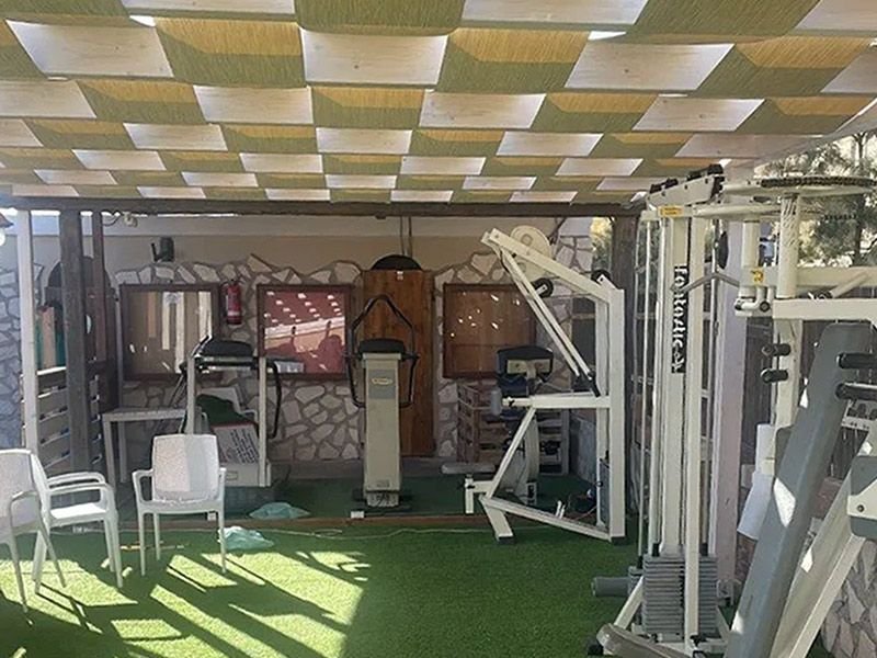 Papeete Beach Bar - 4