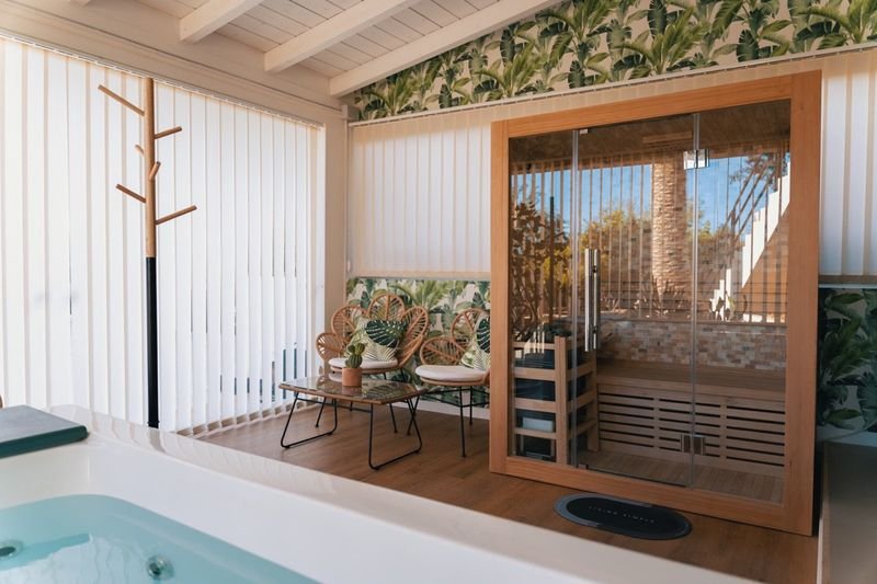 Emesh Boutique Suite - 3