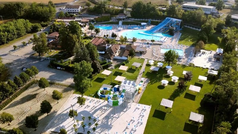Water Park Blue Bubbles - Borghetto di Borbera