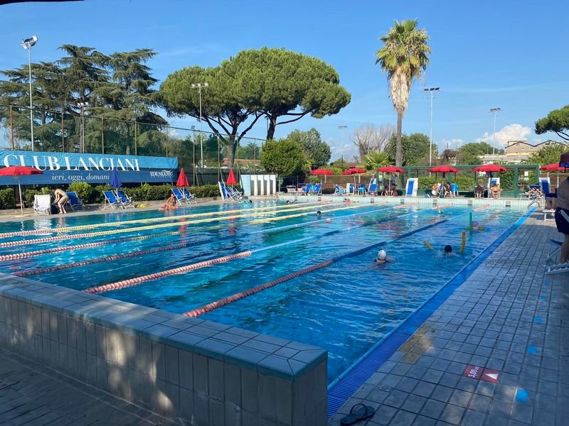 Ede Nuoto - Piscina Lanciani a Pietralata - 1