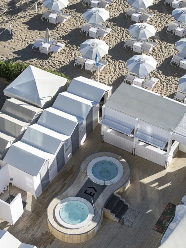 Excelsior Hotel, Spa, & Beach - 3