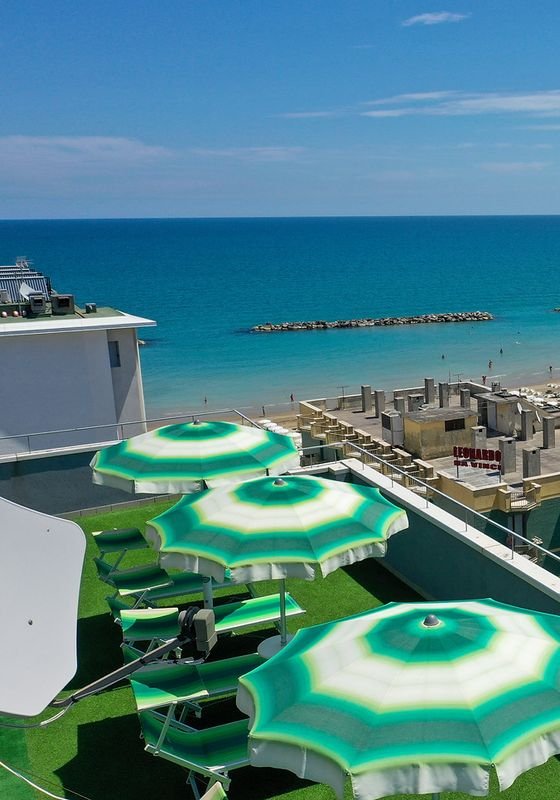 Amadei Hotel Figaro & Apartments - 2