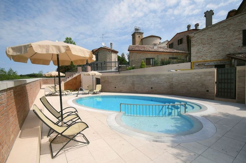 CASA OLIVA Albergo Diffuso Ristorante SPA - Colli al Metauro