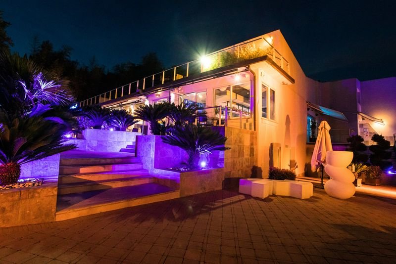 La Villa Resort - 2
