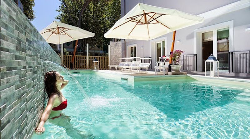 Rimini Suite Hotel - 2