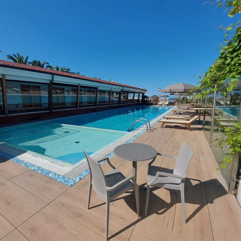 Flora & Angelo Beach - 2